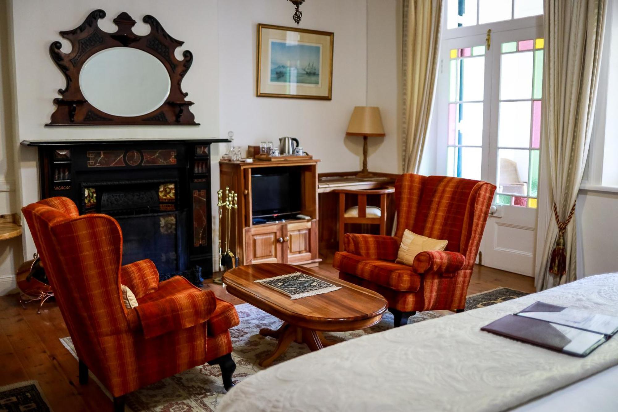 Altes Landhaus Country Lodge Oudtshoorn Bagian luar foto