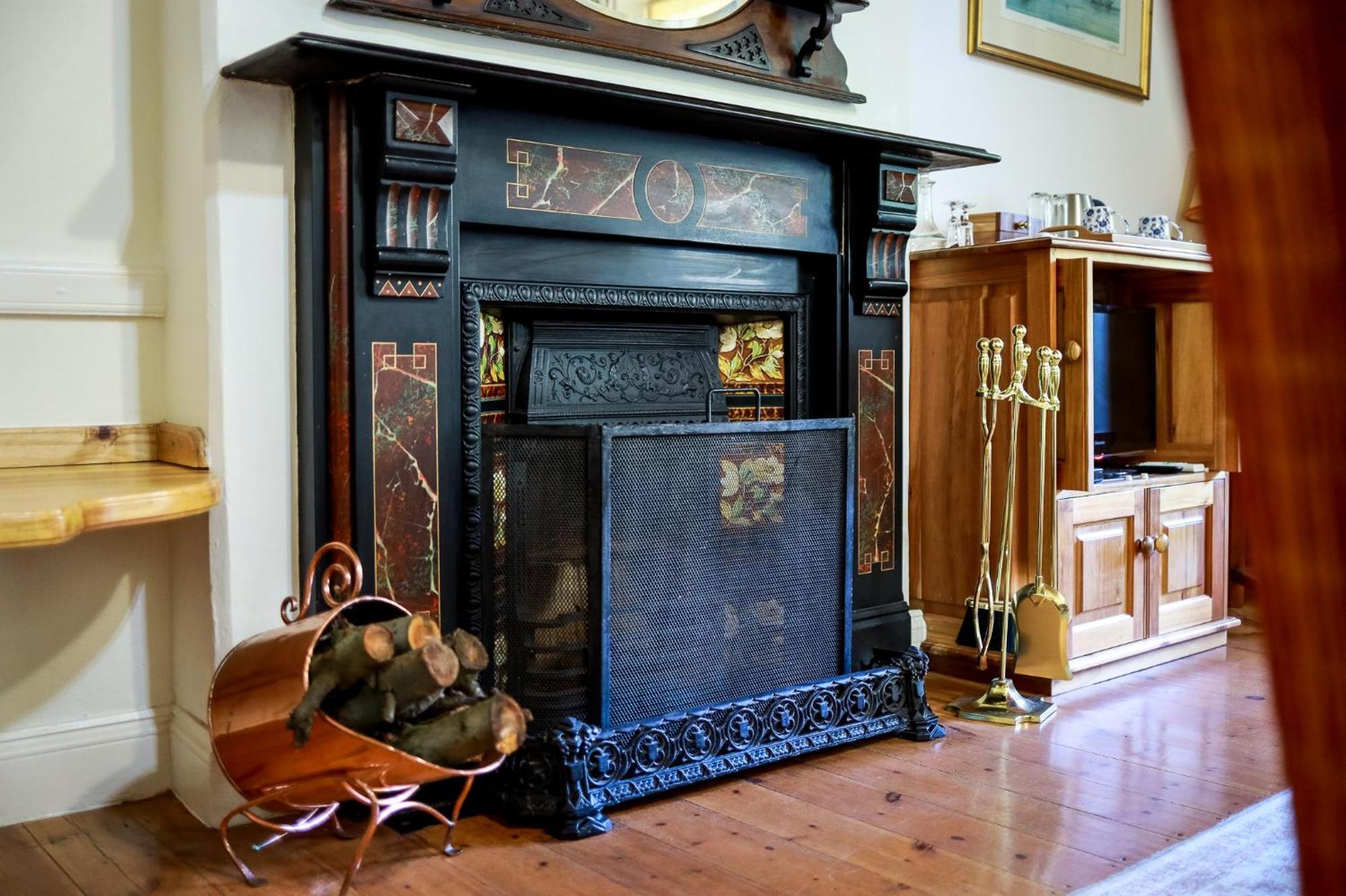 Altes Landhaus Country Lodge Oudtshoorn Bagian luar foto